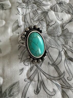 Turquoise Conch Stretch Ring